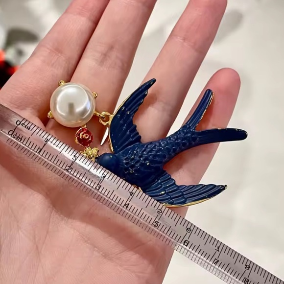 Vintage Swallow Pearl Gold Couture Necklace Earrings Set - Picture 13 of 16